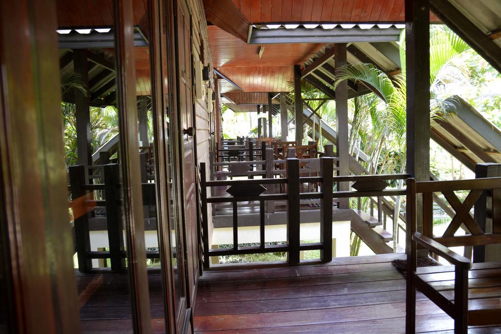 Hotel Vilayvong Vang Vieng Exterior photo